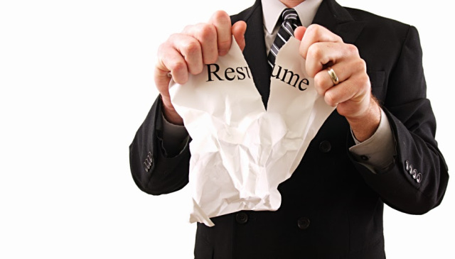 Top Nine Tips on What Not to Do on Your Resume.